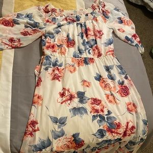 Very pretty summer dress